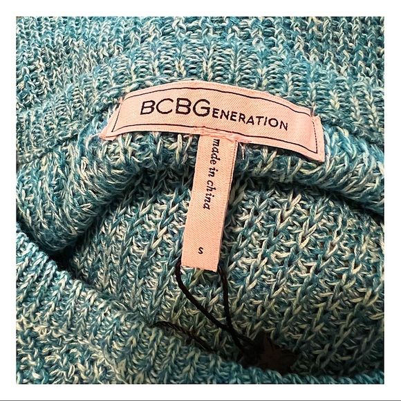 NWT BCBGeneration Aqua / Turquoise Sweater, Size Small - Picture 4 of 5